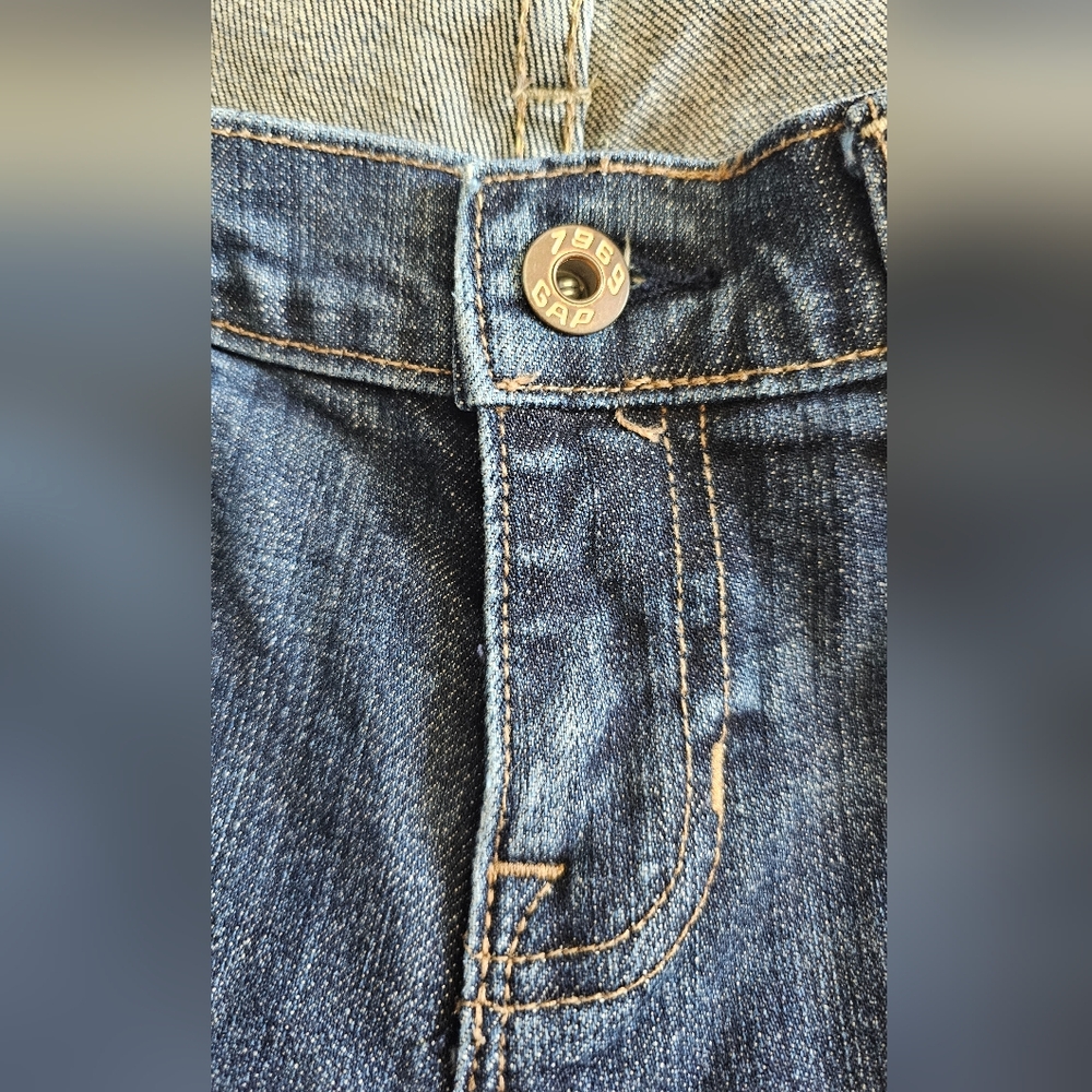 GAP Indigo Blue Denim Jeans Interior Label Detail